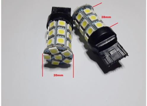 gallery image of Reverse light LED bulb 7440